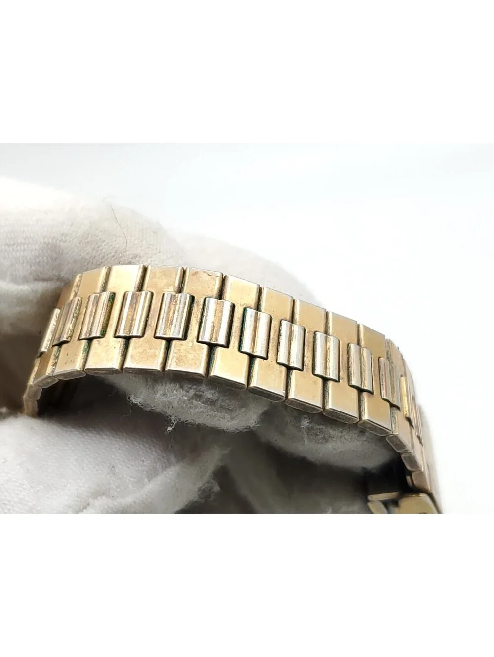 Vintage Elgin Quartz Womens Watch New Battery Gold Tone Adjustable Band 24mm